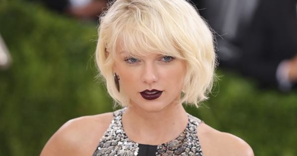 Chiến dịch nhiều năm với mong muốn Taylor Swift follow Twitter của mình