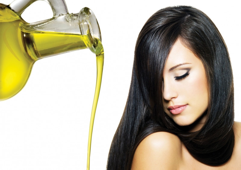Chăm sóc tóc với dầu olive cho mái tóc bóng khỏe