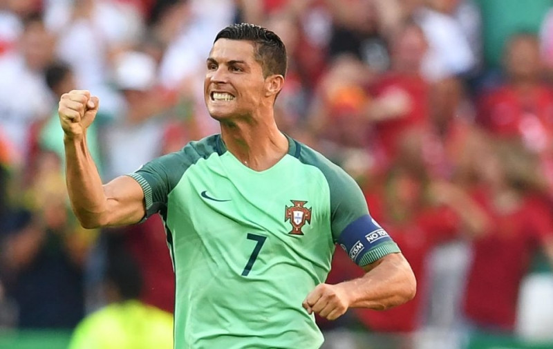 Bồ Đào Nha vô địch Euro 2016, Ronaldo đóng góp 3 bàn thắng