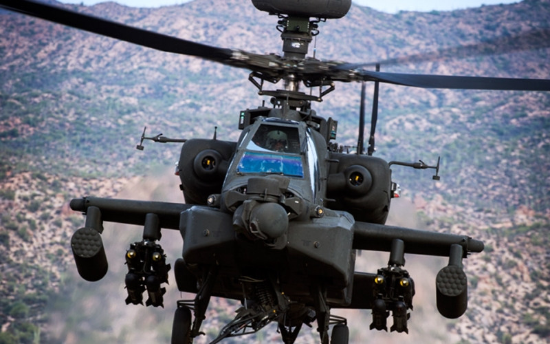 Trực thăng AH-64D Apache.