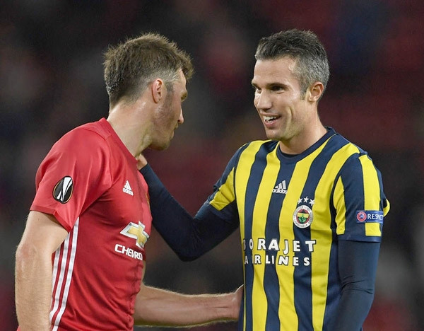 Ngày về tuyệt đẹp của Van Persie với sự trân trọng của Sir Alex và toàn bộ CĐV MU