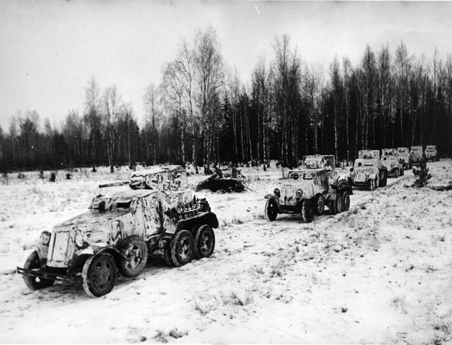 Rất ít xe hơi được sản xuất trong thế chiến thứ hai