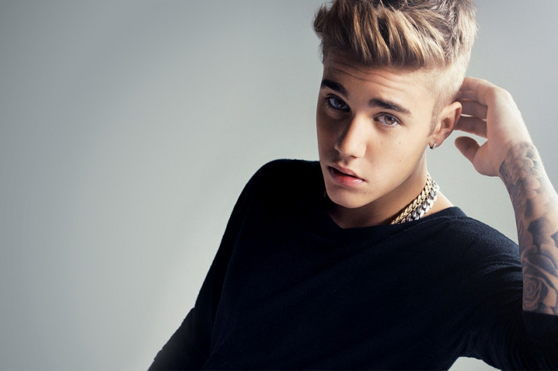 Justin Bieber (77 triệu like)