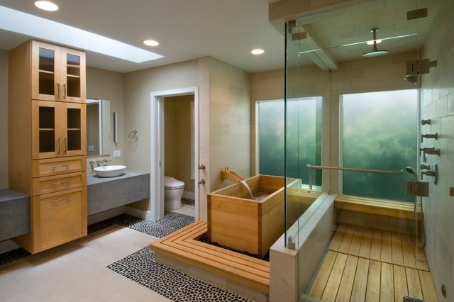 Không gian riêng biệt cho phép vài người có thể sử dụng phòng tắm cùng nhau.