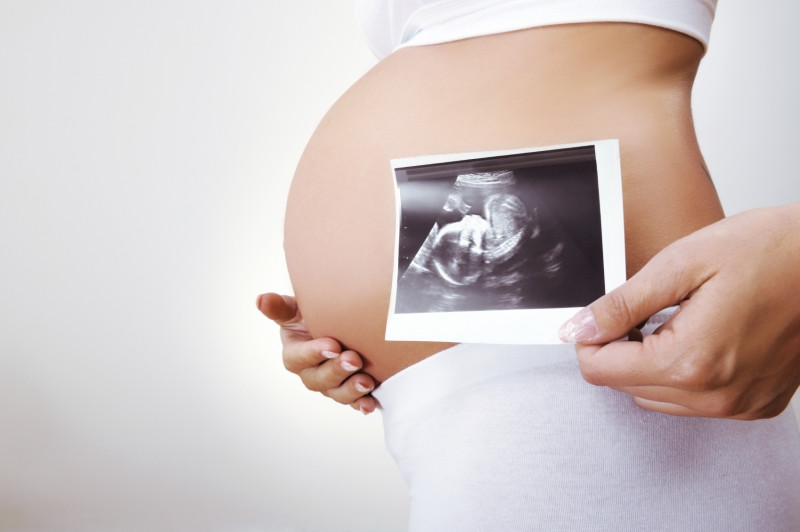 Ba tháng đầu thai kỳ mẹ nên đặc biệt chú ý bảo vệ thai nhi thật tốt