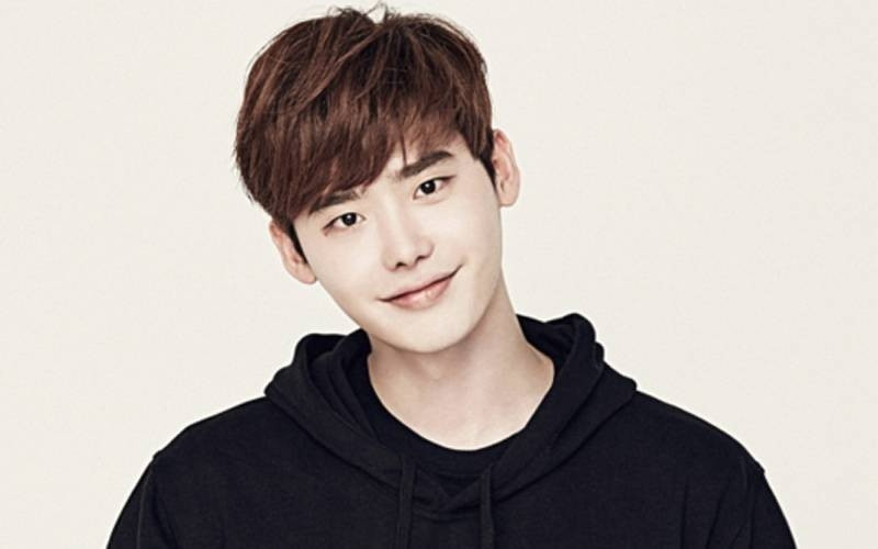 Lee Jong Suk