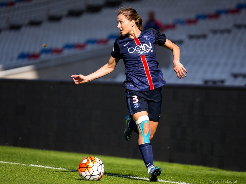 Laure Boulleau - Pháp