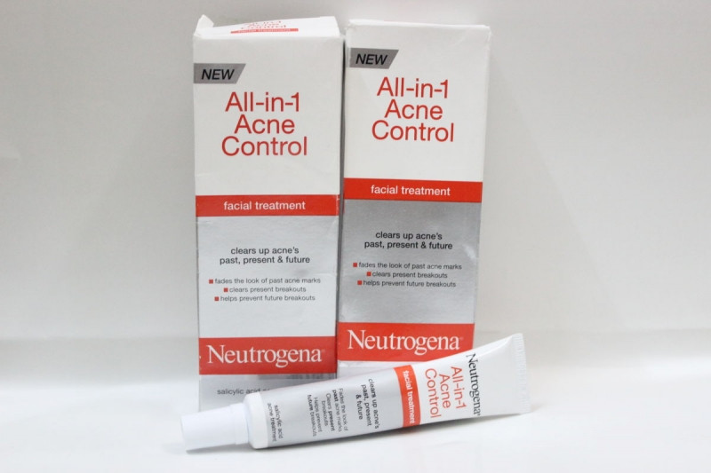 Neutrogena All In 1 Acne Control Facial Treatment