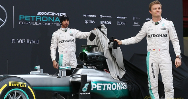 Nico Rosberg lần đầu vô địch F1