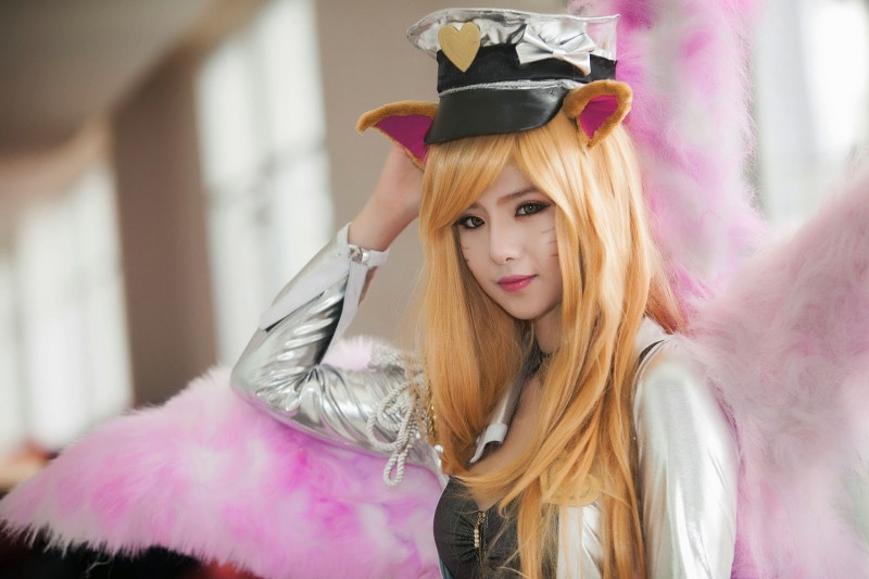 Mitu Kat cosplay Ahri Thần Tượng Âm Nhạc