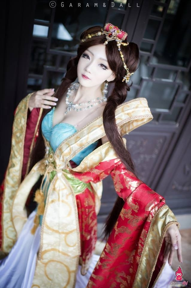 Aza Miyuko cosplay Sona Cổ Cầm