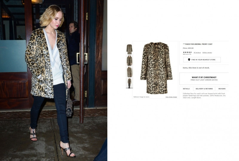 Chiếc áo khoác giả lông thú trông khá đắt tiền của Jennifer Lawrence là một thiết kế của Topshop được bán với giá 89 Bảng Anh (~ 3 triệu VNĐ)