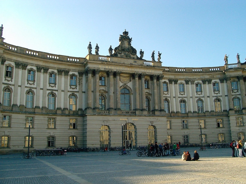 Humboldt Berlin cũng không phải là ý tưởng tồi đâu nhỉ?