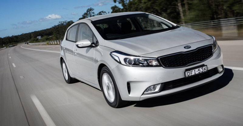 Kia Cerato: 644 xe