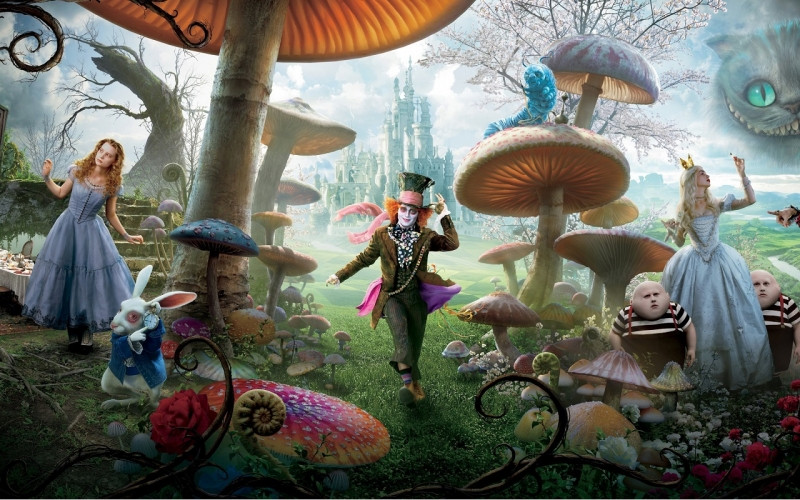 Alice Through the Looking Glass - Nguồn: Sưu tầm