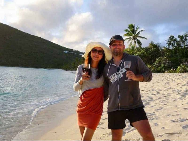 Với việc chi tiêu dè sẻn, Jeremy Jacobson và Winnie Tseng đã giành số tiền còn lại để đi du lịch khắp thế giới