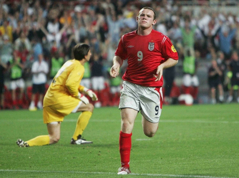 Kỳ Euro 2004 là kỳ Euro mà Rooney thi đấu tốt nhất