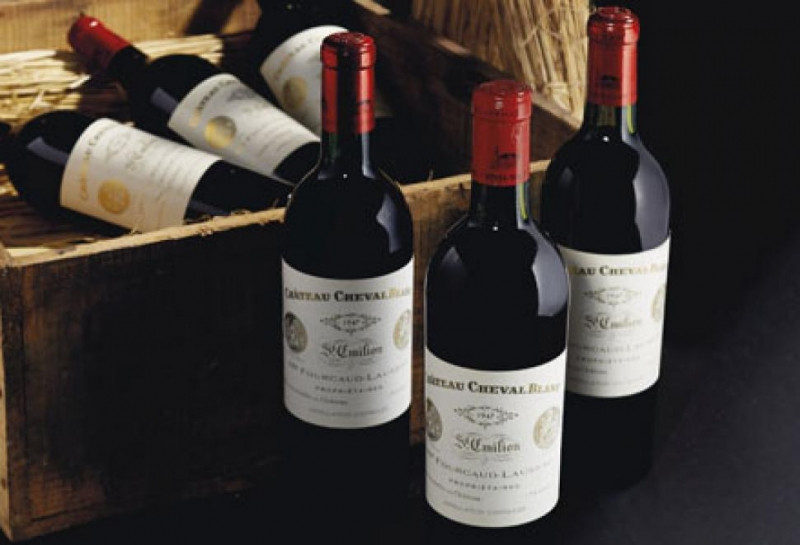 Giá: Cheval Blanc 1947 là 33.781 USD