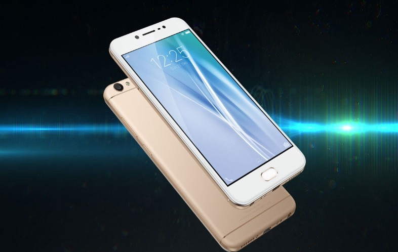 Vivo V5 hướng đến nhóm khách hàng là những người trẻ tuổi đam mê chụp ảnh selfie