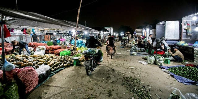 Chợ đầu mối Văn Quán - Hà Nội
