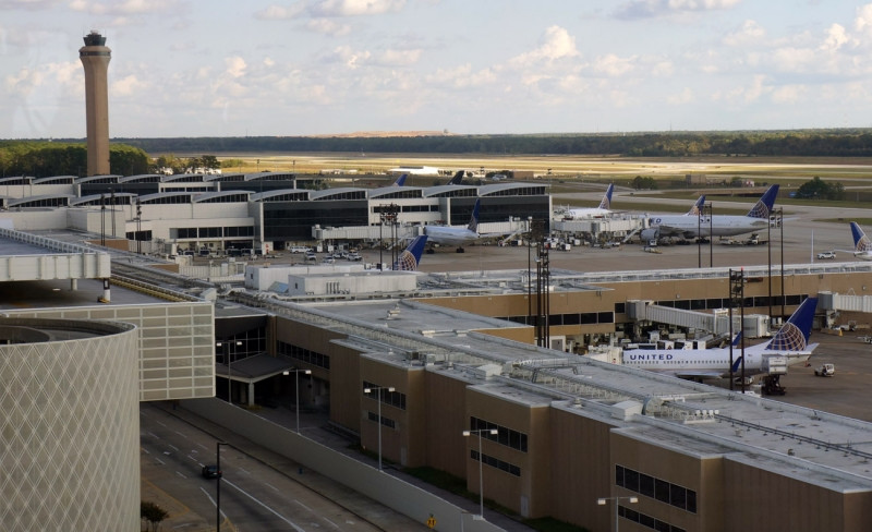 Bạn sẽ rất muốn nhìn thấy sân bay ở Houston sau một trong những chuyến bay dài nhất thế giới như thế này.