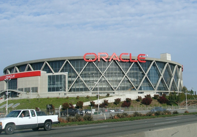 Doanh thu của Oracle là 38,8 tỷ đô la Mỹ (2015)