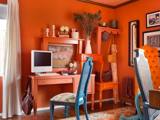 Sử dụng màu vàng cam để trang trí phòng làm việc sẽ giúp Ma Kết có thêm các cơ hội thăng tiến