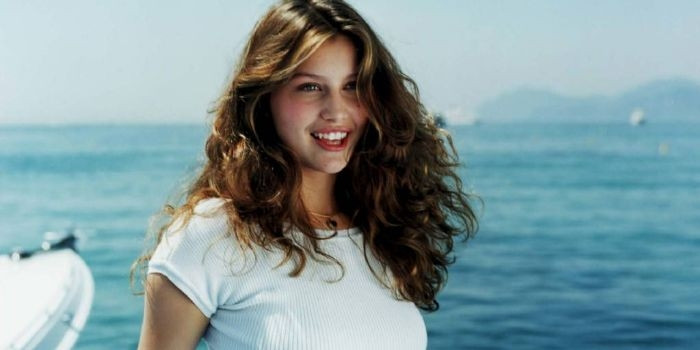 Laetitia Casta được người hâm mộ ví von là biểu tượng của nước Pháp