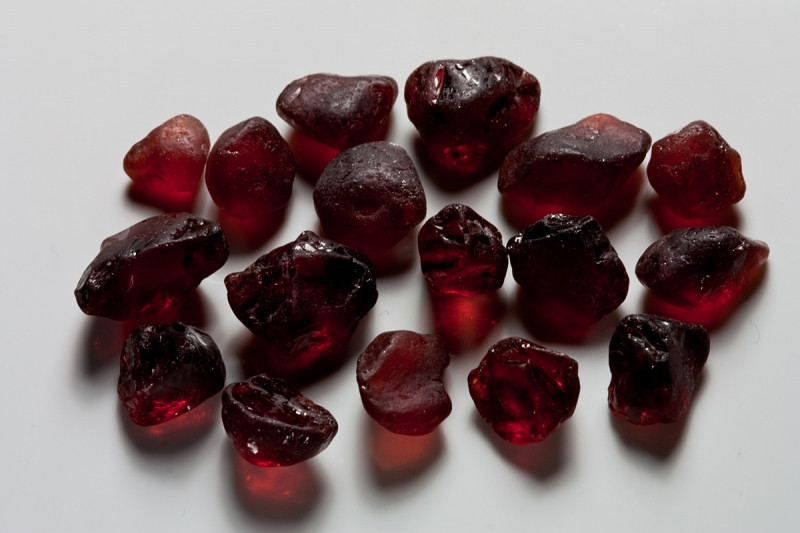 Đá Garnet - Ngọc Hồng Lựu