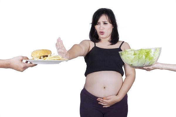 Dấu hiệu mang thai rõ nhất – sợ thức ăn