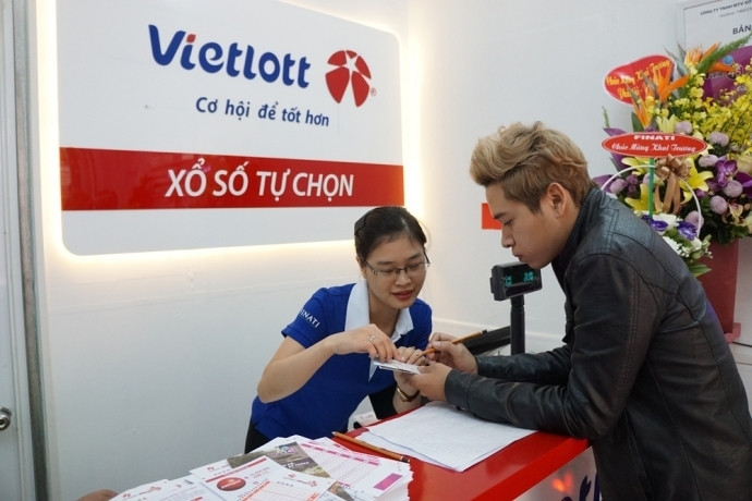 Đống Đa là một trong những nơi tập chung nhiều cửa hàng bán xổ số Vietlott tại thủ đô Hà Nội