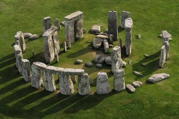 Di tích đá cổ Stonehenge là điểm đến hấp dẫn tại Anh