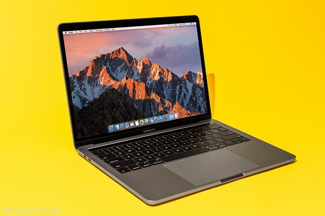 Macbook Pro mới bị 