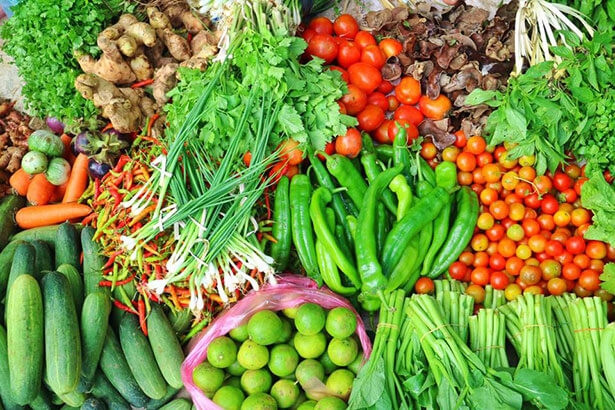 Chợ sáng trong hẻm nhỏ của Luang Prabang