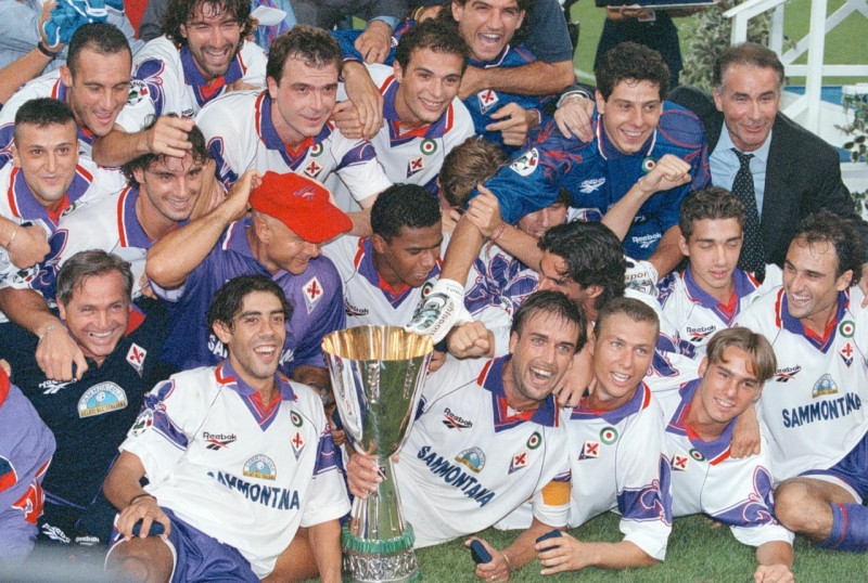 Đội vô địch năm 2001 là Fiorentina