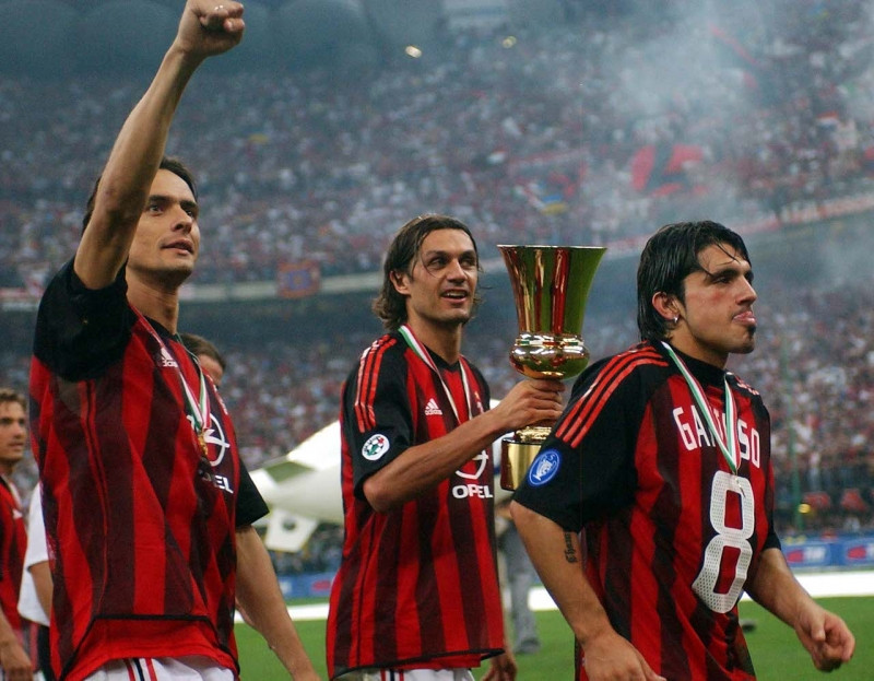 Inzaghi, Maldini, Gattuso cầm cúp vô địch năm 2003