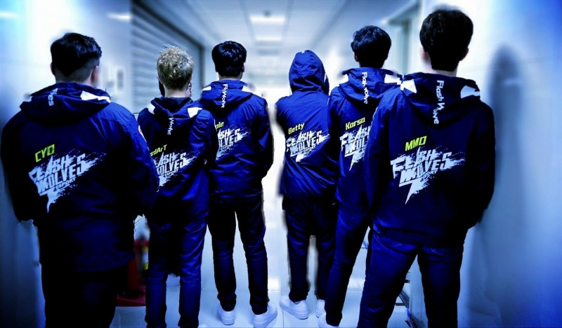 Flash Wolves đã vô địch bốn giải LMS liên tiếp