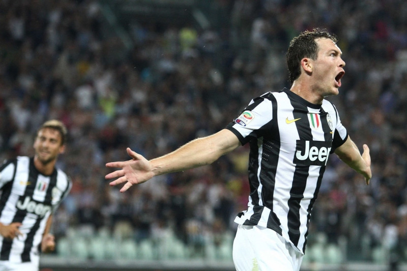 Lichtsteiner đang thi đấu cho Juventus