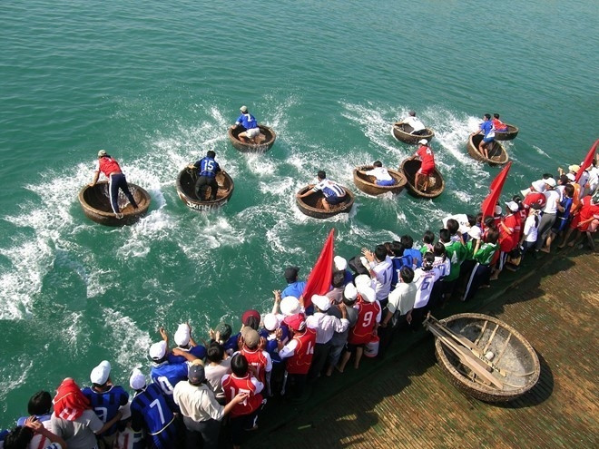 Hội thi cứu hộ trên biển - Festival biển Nha Trang 2017