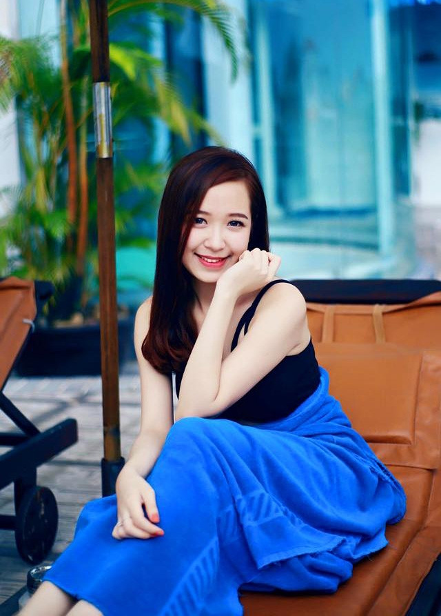 Xinh đẹp, nụ cười tỏa nắng của Kim Oanh