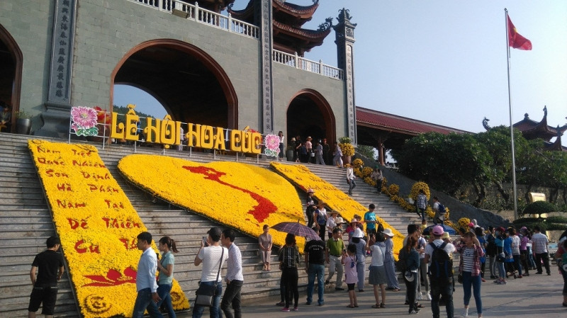 Lễ hội hoa cúc chùa ba Vàng năm 2016