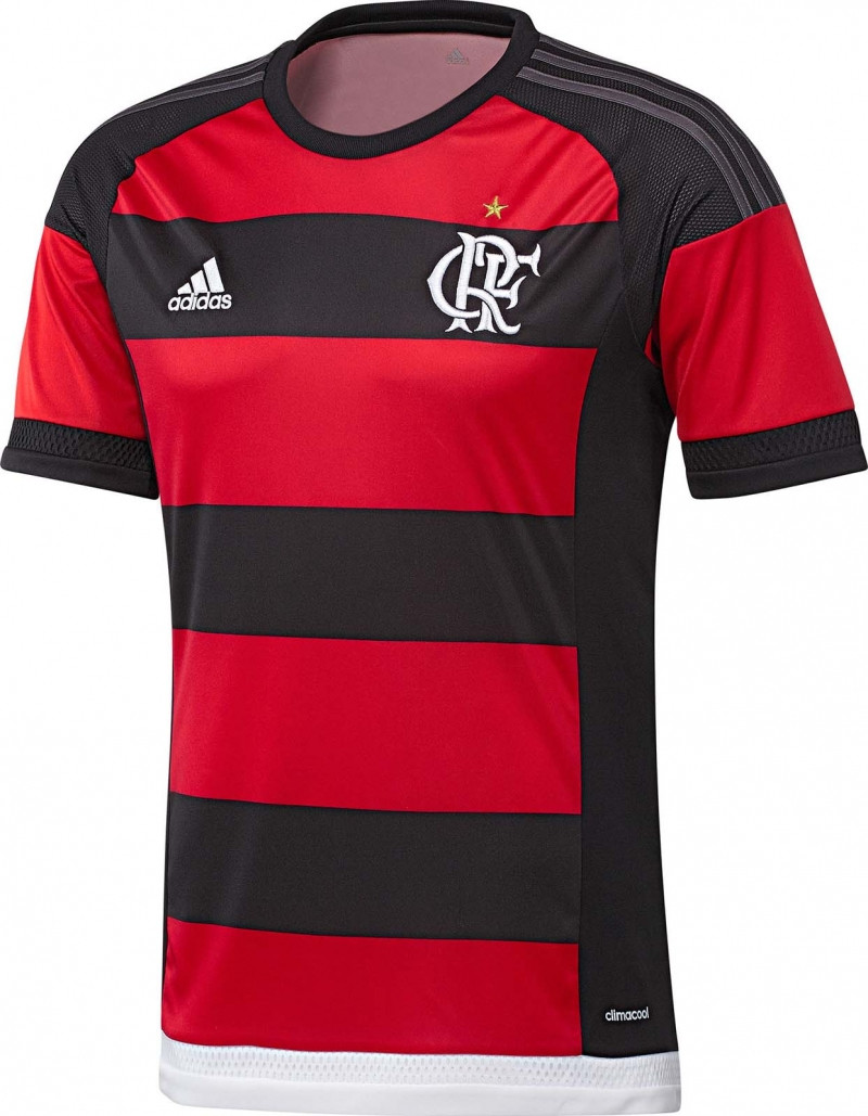 Áo sân nhà của Flamengo