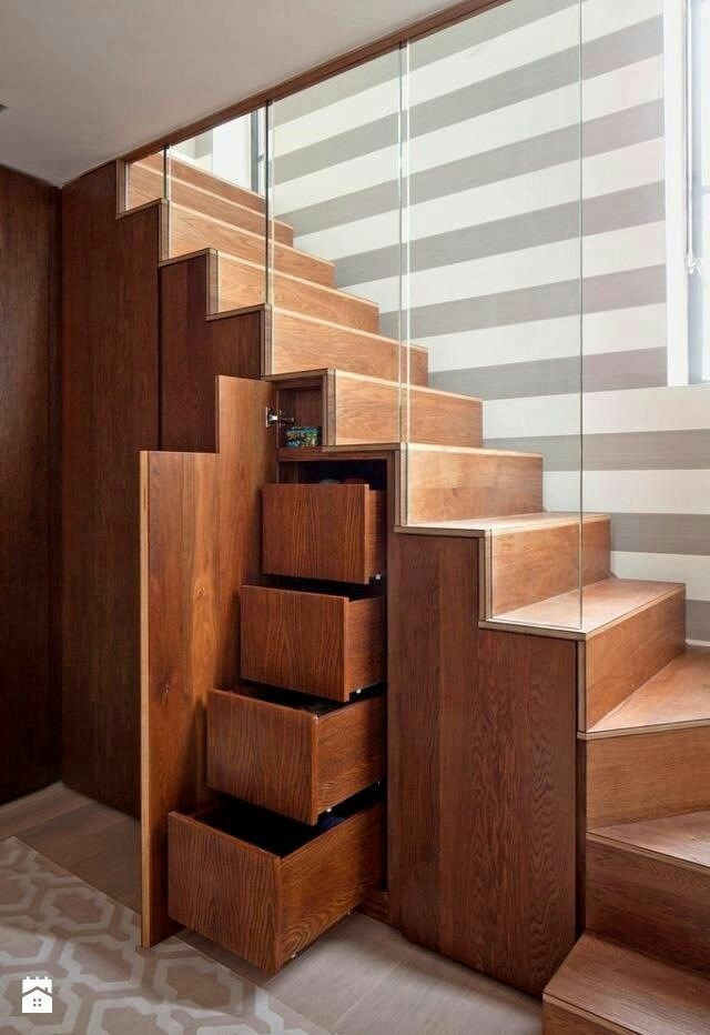 Mẫu thiết kế cầu thang kết hợp tủ