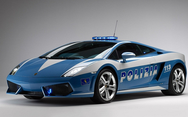 Lamborghini Gallardo LP560-4 mới nhất của cảnh sát Italy