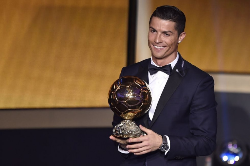 Ronaldo đánh bại Messi để giành danh hiệu Quả bóng vàng 2014
