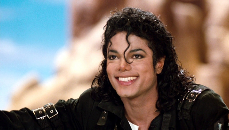 Michael Jackson được mệnh danh là 