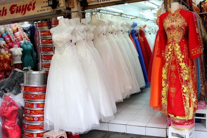 Đồ cưới ở chợ Tân Bình