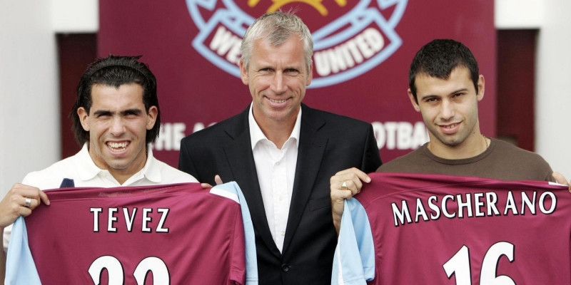 Tevez và Mascherano bất ngờ cập bến West Ham