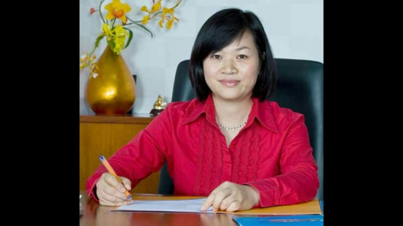 Bà Phạm Thuý Hằng