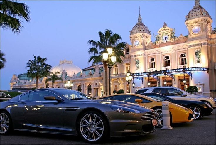 Cứ 1000 người Monaco thì có đến 732 chiếc xe hơi